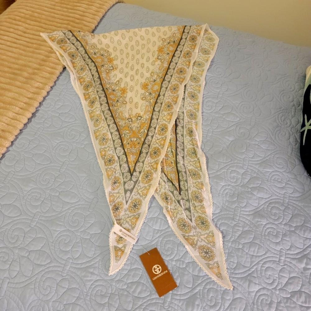New w/tags Giani Bernini Scarf Neckerchief